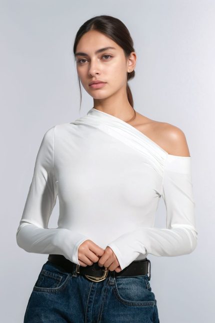Cut Shoulder Top in white
