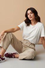 Κοτλέ παντελόνι carrot fit με λάστιχο στη μέση