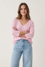 Katia Knitted Top σε ροζ απόχρωση από modal viscose. Υποαλλεργικό, extra μαλακό πλεκτό, One Size έως X-Large, ιδανικό για καθημερινά looks.