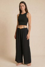 Χαρακτηριστικά Προϊόντος • Γραμμή: Φαρδιά – relaxed fit • Εφαρμογή: Άνετη & αέρινη • Μέγεθος: One Size (καλύπτει έως Large Plus) • Μέση: Με λάστιχο στο πίσω μέρος • Ύφασμα: Δροσερό & ανάλαφρο • Υφή: Πολύ μαλακή αίσθηση • Ιδιότητα: Non iron  Εφαρμογή • Άνετη εφαρμογή που δεν πιέζει το σώμα • Καλύπτει άνετα έως L/XL • Φαρδιά γραμμή με αέρινη κίνηση  Φροντίδα • Πλύσιμο έως 30°C • Χωρίς στύψιμο • Φυσικό στέγνωμα • Δεν χρειάζεται σιδέρωμα