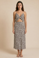 Draped Cami Top • Draped λαιμόκοψη • Λεπτά ραντάκια με ελαστικότητα • Μπορεί να φορεθεί και με twist κόμπο μπροστά • Σταθερό viscose ύφασμα • Δεν διαφανίζει • One Size (καλύπτει έως Large) • Στήθος: έως 105 cm • Μήκος: περίπου 52 cm Φούστα • Ψηλόμεση γραμμή • Midi μήκος • Άνετη & αέρινη εφαρμογή • Σταθερό viscose ύφασμα Κατάλληλο για ευαίσθητα δέρματα • Δεν διαφανίζει • One Size (καλύπτει έως Large)• Μέση: έως 90 cm • Περιφέρεια: έως 120 cm • Μήκος: περίπου 92 cm  Φροντίδα • Πλύσιμο έως 30°C • Χωρίς στύψιμο • Φυσικό στέγνωμα