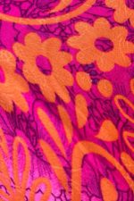 Gini Κρουαζέ Φόρεμα art silk in pink and orange Κωδικός: 1099  Χαρακτηριστικά Προϊόντος • Ύφασμα: 100% Art Silk  • Υφή: Σατινέ, αέρινη και δροσερή • Γραμμή: Χαλαρή εφαρμογή0  Εντυπωσιακό μπλε εμπριμέ print ασύμμετρο σχέδιο   • Σχέδιο: Κρουαζέ • Τελείωμα: Ασύμμετρο • Ραντάκια: Αυξομειώνονται • Πλάτη: Σφηκοφωλιά με λάστιχο για άνεση και καλύτερη εφαρμογή • Ιδιότητα: Non iron 📏 Διαστάσεις Φορέματος • Στήθος: έως 96 cm • Μέση: έως 98 cm • Περιφέρεια: έως 145 cm Οδηγίες Φροντίδας • Πλύσιμο στο χέρι ή στους 30°C • Όχι στύψιμο • Δεν χρειάζεται σιδέρωμα