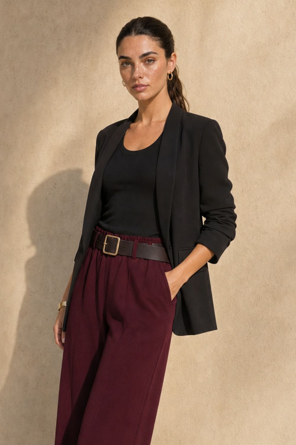 Jackie Jacket in Black Κωδ.: 5926 Χαρακτηριστικά Προϊόντος Γραμμή: Relaxed / Oversized fit Ύφασμα: Ελαφρύ structured tailoring fabric με όμορφο πέσιμο Σχεδιασμός: Open-front, χωρίς κουμπώματα Μανίκια: 3/4 με σουρωμένο / ruched τελείωμα Εσωτερικό: Σατινέ επένδυση Μακριά, άνετη blazer γραμμή Minimal tailoring αισθητική Non Iron Φροντίδα Πλύσιμο έως 30°C Χωρίς στύψιμο Χαμηλές στροφές Όχι στεγνωτήριο Non Iron Εάν χρειαστεί σιδέρωμα, προτείνεται χαμηλή θερμοκρασία και πάντα με προστατευτικό πανί ανάμεσα στο σίδερο και το ύφασμα Jackie Jacket in Black Κωδ.: 5926 Χαρακτηριστικά Προϊόντος Γραμμή: Relaxed / Oversized fit Ύφασμα: Ελαφρύ structured tailoring fabric με όμορφο πέσιμο Σχεδιασμός: Open-front, χωρίς κουμπώματα Μανίκια: 3/4 με σουρωμένο / ruched τελείωμα Εσωτερικό: Σατινέ επένδυση Μακριά, άνετη blazer γραμμή Minimal tailoring αισθητική Non Iron Φροντίδα Πλύσιμο έως 30°C Χωρίς στύψιμο Χαμηλές στροφές Όχι στεγνωτήριο Non Iron Εάν χρειαστεί σιδέρωμα, προτείνεται χαμηλή θερμοκρασία και πάντα με προστατευτικό πανί ανάμεσα στο σίδερο και το ύφασμα