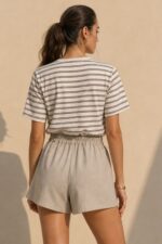 Angel Skort in brown Κωδ:17222 Χαρακτηριστικά Προϊόντος • Skort – φούστα μπροστά & shorts στο πίσω μέρος • Ίσια, καθαρή γραμμή • Μαλακό, ελαστικό crepe ύφασμα • Άνετη εφαρμογή • Λάστιχο στο πίσω μέρος της μέσης • Minimal σχεδιασμός • One Size – καλύπτει έως Large Διαστάσεις ΜΕΓΕΘΟΣ ΜΕΣΗ ΠΕΡΙΦΕΡΕΙΑ ΜΗΚΟΣ One Size έως ~88 cm έως ~110 cm ~40 cm Φροντίδα • Πλύσιμο έως 30°C • Χωρίς στύψιμο • Φυσικό στέγνωμα • Όχι στεγνωτήριο • Σιδέρωμα σε χαμηλή θερμοκρασία με προστατευτικό πανί